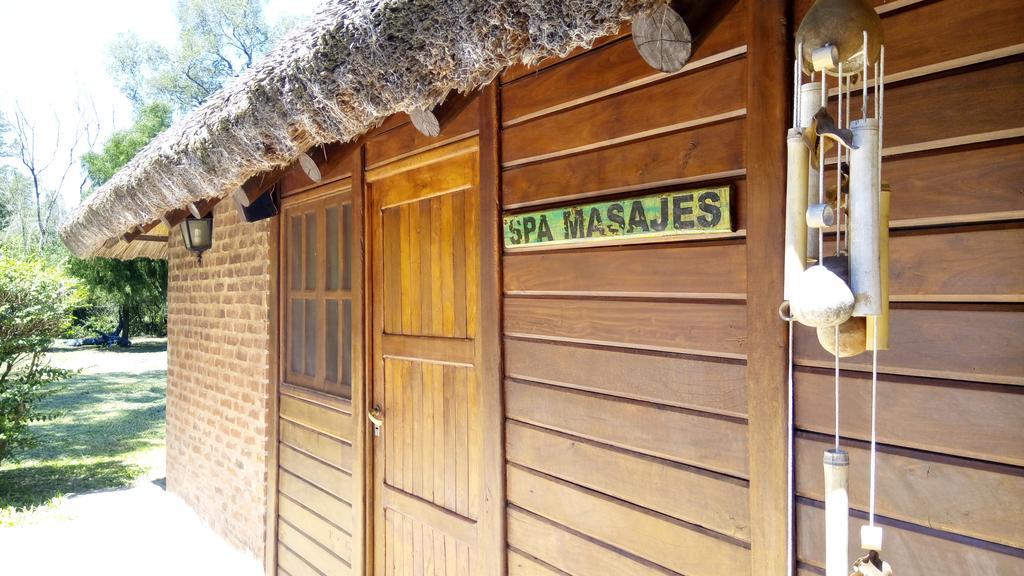 Hotel Las Curiosas Avia Terai Exterior foto